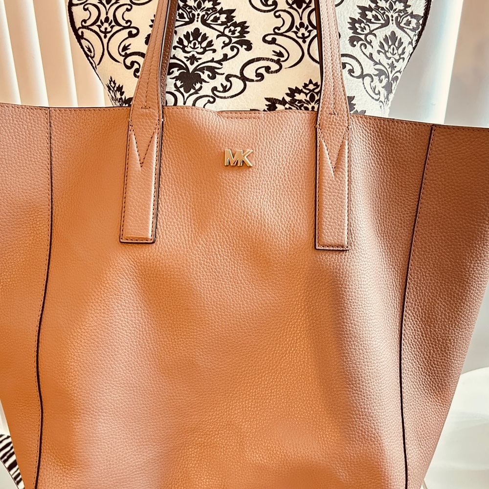 Micheal Kors Large Tote in Blush